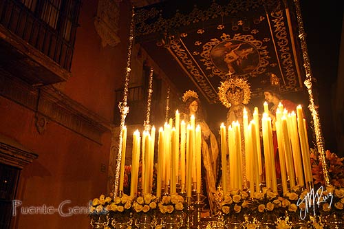 Virgen de los ngeles a su paso por la casa palacio de los Duques de Medinaceli