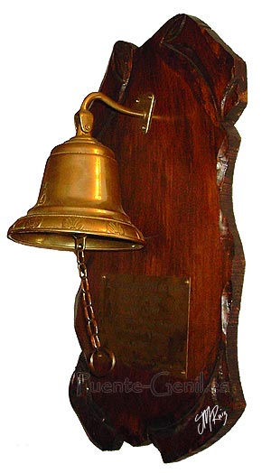 Detalle de la campana, situada a la entrada del saln